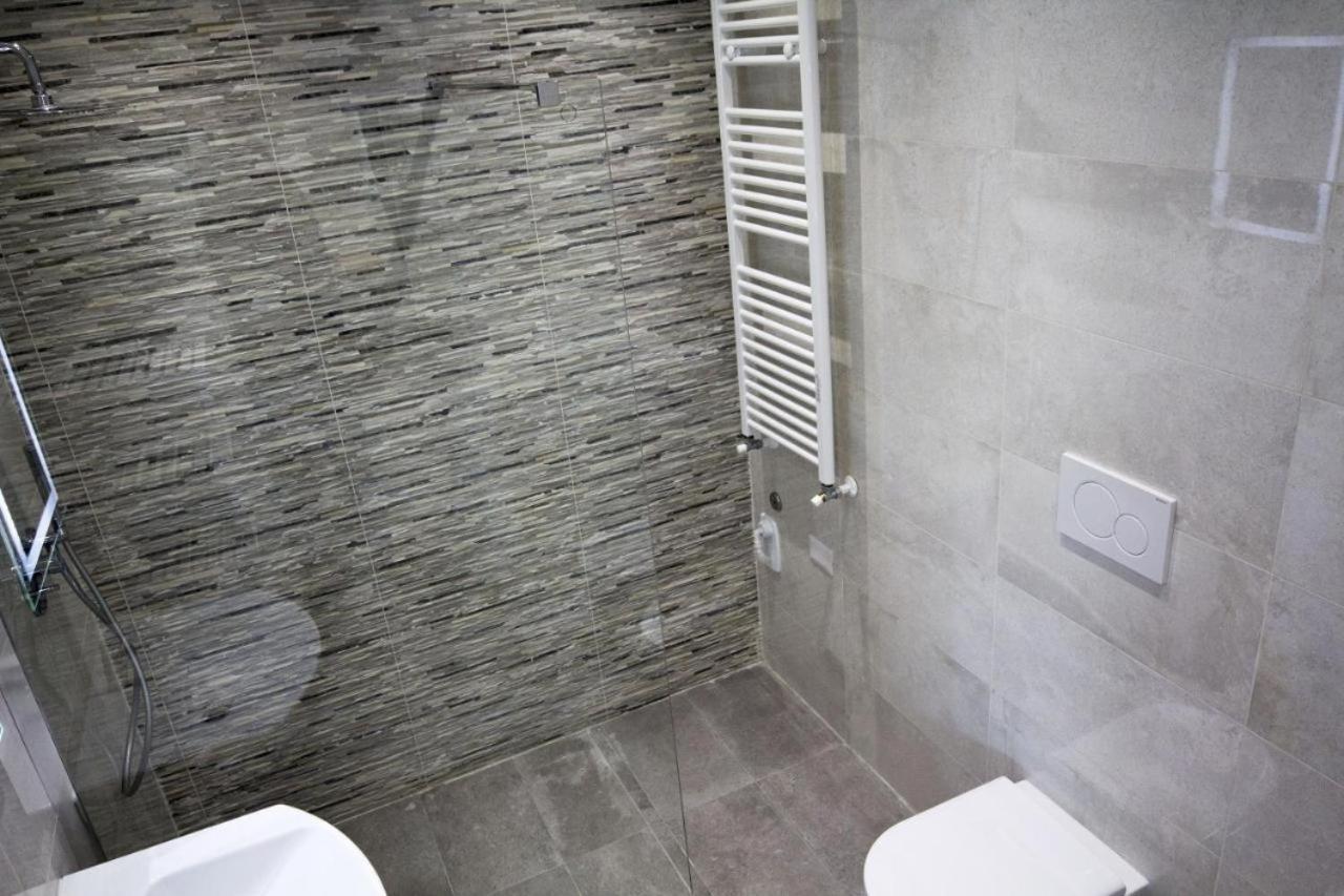 Rosa'S House Rome Airport Apartment ฟิวมิชีโน ภายนอก รูปภาพ