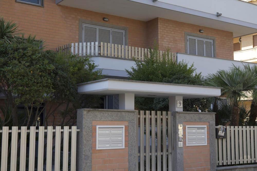 Rosa'S House Rome Airport Apartment ฟิวมิชีโน ภายนอก รูปภาพ