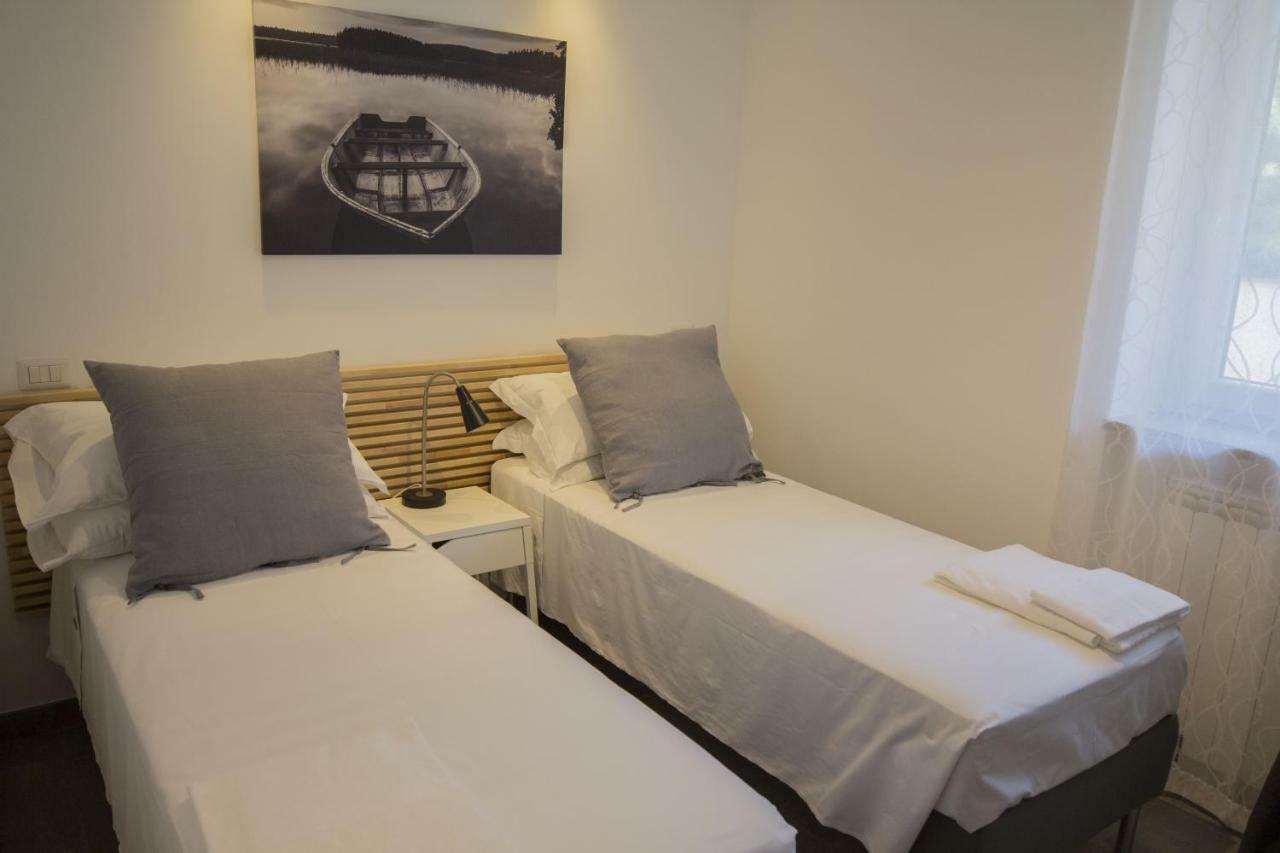 Rosa'S House Rome Airport Apartment ฟิวมิชีโน ภายนอก รูปภาพ