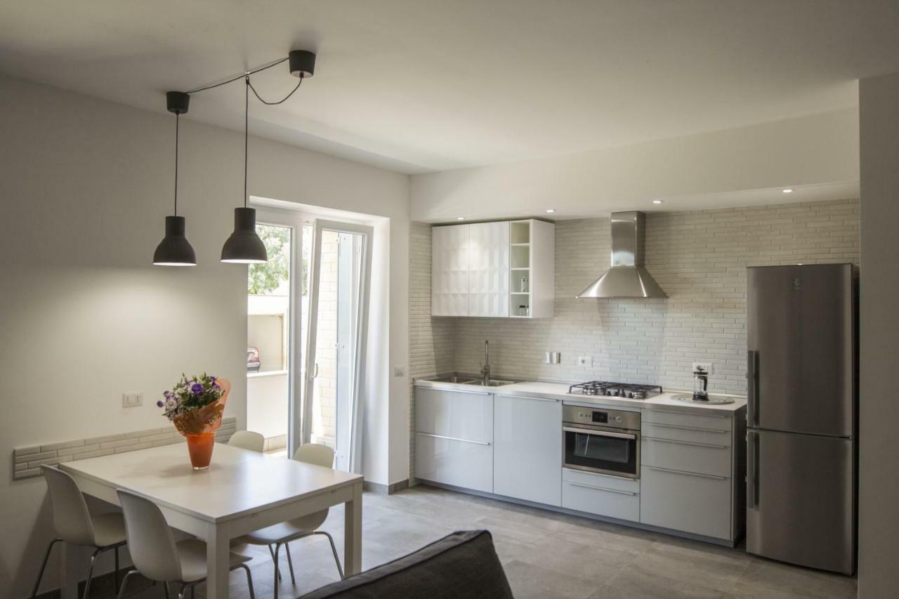 Rosa'S House Rome Airport Apartment ฟิวมิชีโน ภายนอก รูปภาพ
