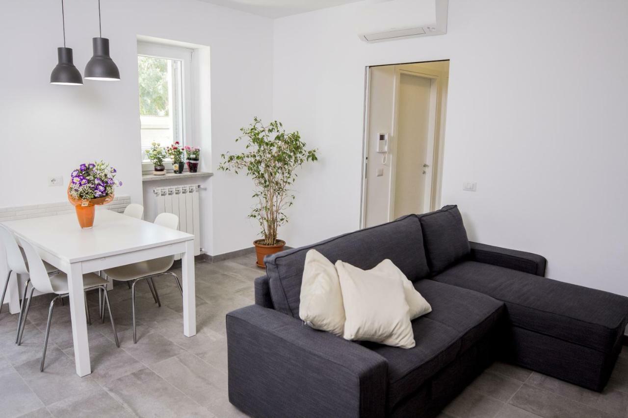 Rosa'S House Rome Airport Apartment ฟิวมิชีโน ภายนอก รูปภาพ