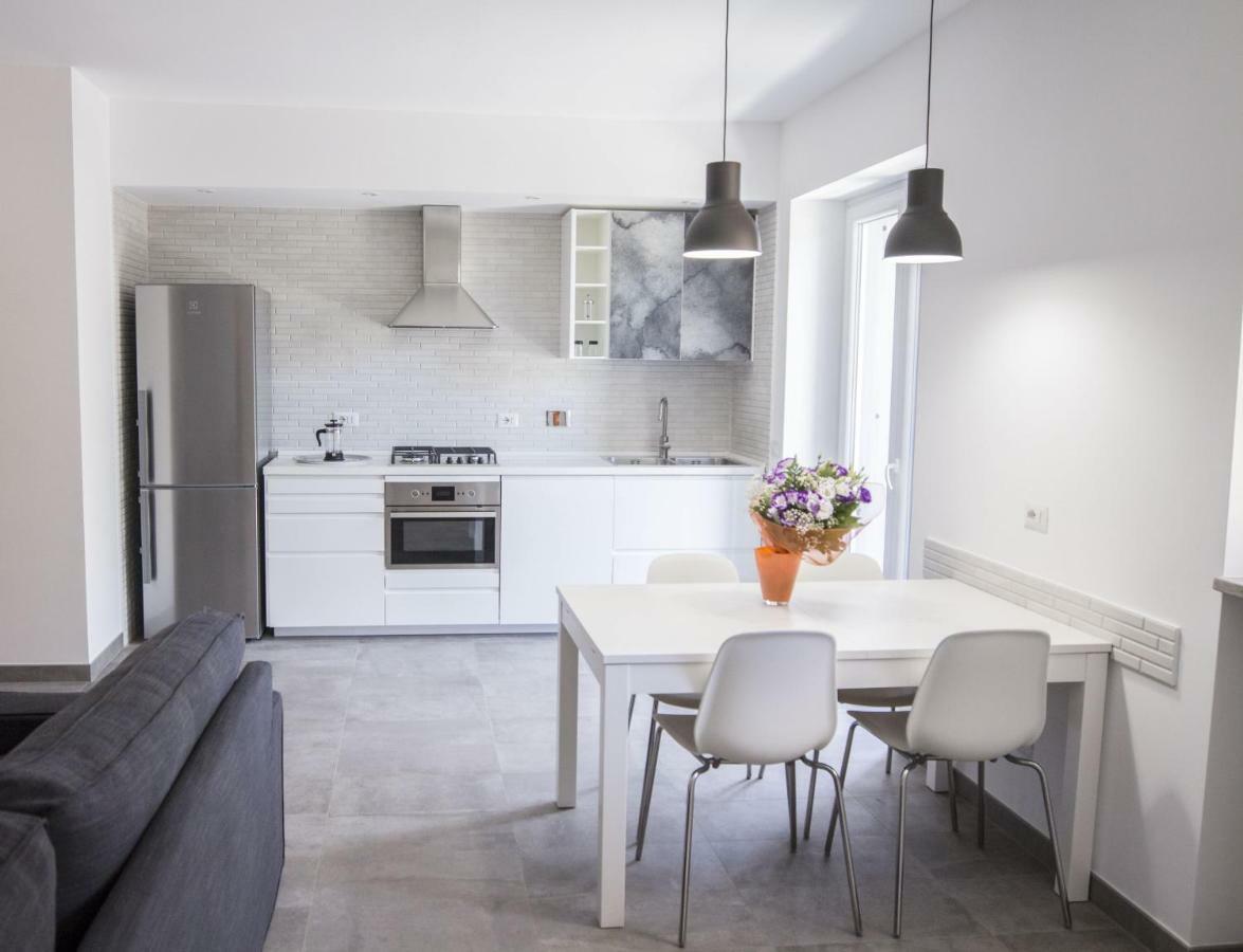 Rosa'S House Rome Airport Apartment ฟิวมิชีโน ภายนอก รูปภาพ