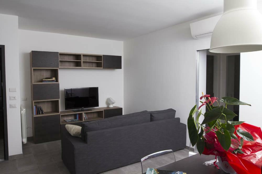 Rosa'S House Rome Airport Apartment ฟิวมิชีโน ภายนอก รูปภาพ
