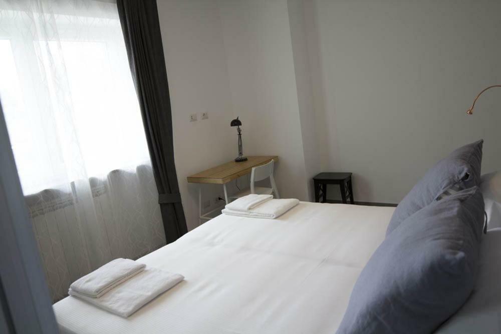 Rosa'S House Rome Airport Apartment ฟิวมิชีโน ภายนอก รูปภาพ