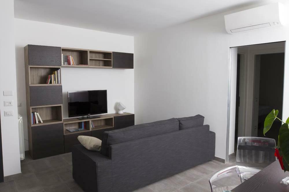 Rosa'S House Rome Airport Apartment ฟิวมิชีโน ภายนอก รูปภาพ