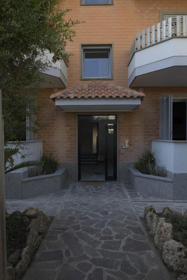 Rosa'S House Rome Airport Apartment ฟิวมิชีโน ภายนอก รูปภาพ